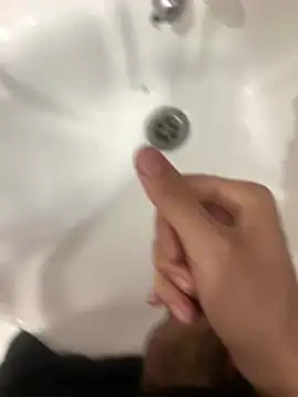 Snapshot of Wassimdz410 chatting on March 26, 9:04 am Wassimdz410 online show from March 26, 9:04 am