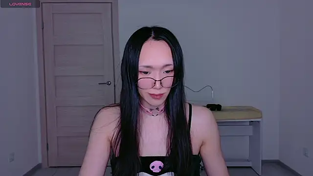 ChosenChampionofSlaanesh online show from January 9, 12:02 am