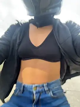 TaylorrHill online show from June 30, 3:24 pm