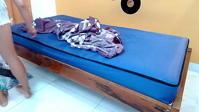 Snapshot of marcelasweet457 chatting on March 8, 1:15 pm marcelasweet457 online show from March 8, 1:15 pm