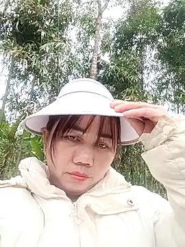 alycen online show from February 6, 2:49 am