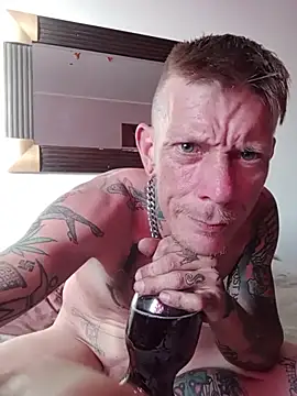 Der Schoene Penis online show from May 29, 5:55 pm