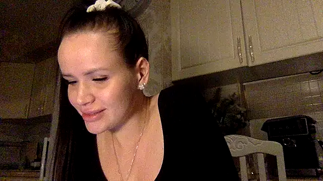 Yaroliss online show from February 13, 3:41 pm