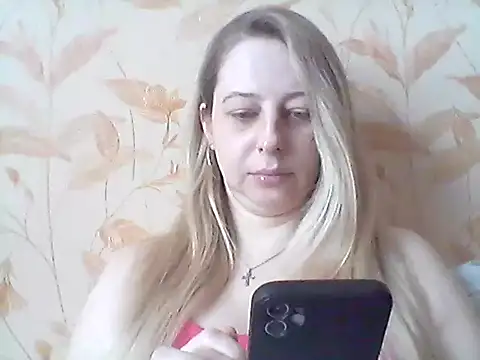 Miralisse online show from March 13, 9:16 am