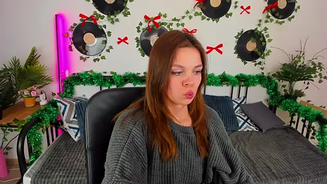 ScarletMarney online show from January 16, 4:33 pm