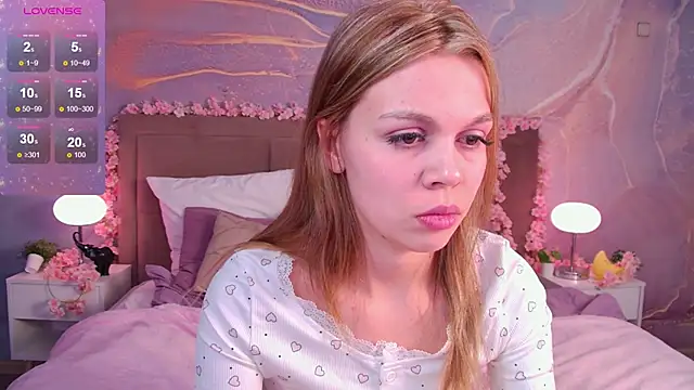 ScarletMarney online show from February 9, 5:22 am