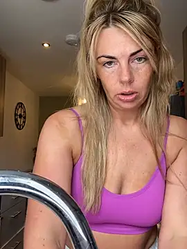 Scarlett the girlnextdoor online show from May 19, 1:17 pm
