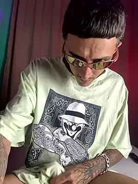 SweetCumshot online show from January 12, 2:39 am