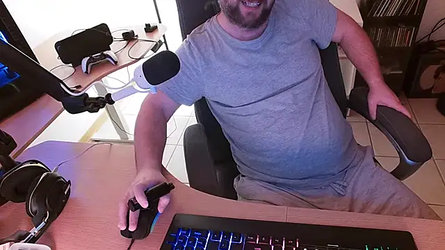 Dominic2295 online show from February 11, 5:40 pm