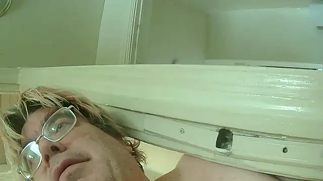 LingerieVape online show from February 4, 3:40 pm