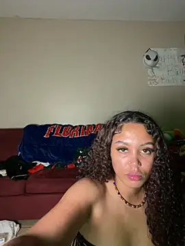 Snapshot of gemfairy chatting on March 25, 3:12 am gemfairy online show from March 25, 3:12 am