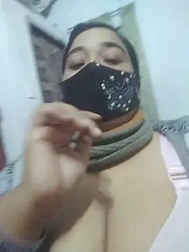 momo loves online show from February 6, 3:33 am