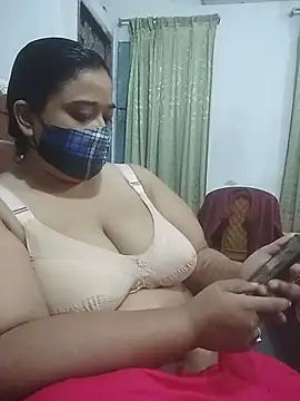 momo loves online show from June 22, 4:37 pm