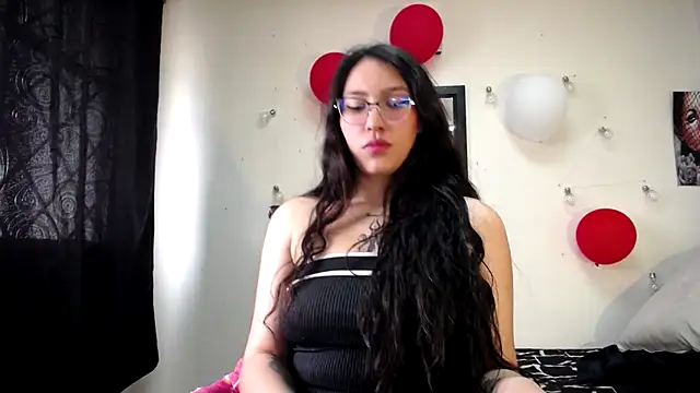 abril onnel online show from February 28, 8:28 pm