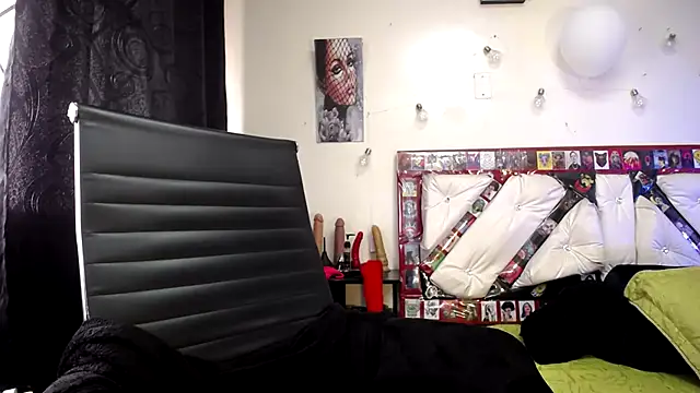 abril onnel online show from March 20, 6:09 pm