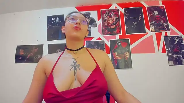 abril onnel online show from July 18, 8:01 pm