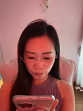 qianyue666 online show from February 4, 2:17 am