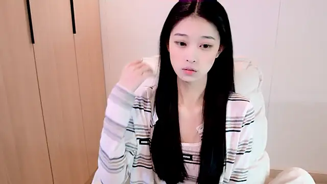 Snapshot of iiiiiiiiiu chatting on January 19, 2:10 pm iiiiiiiiiu online show from January 19, 2:10 pm