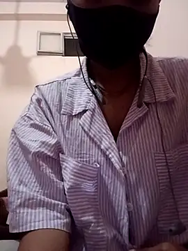 Snapshot of monika4455m chatting on January 17, 5:01 am monika4455m online show from January 17, 5:01 am