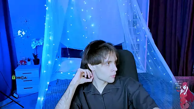 Snapshot of mister_alex_ chatting on March 27, 7:57 pm mister alex online show from March 27, 7:57 pm