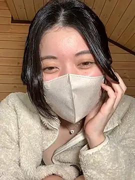 Snapshot of minami_room chatting on January 11, 4:17 am minami room online show from January 11, 4:17 am