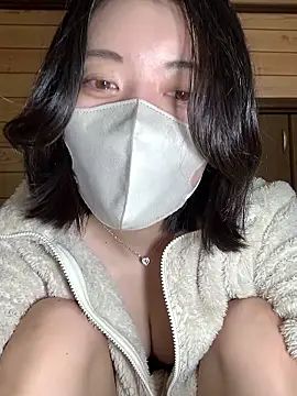 Snapshot of minami_room chatting on January 14, 4:29 am minami room online show from January 14, 4:29 am