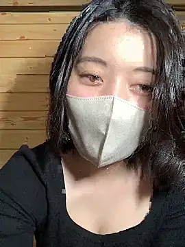 Snapshot of minami_room chatting on January 17, 4:06 am minami room online show from January 17, 4:06 am