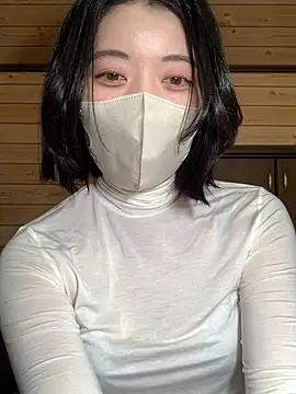 Snapshot of minami_room chatting on January 19, 1:09 am minami room online show from January 19, 1:09 am