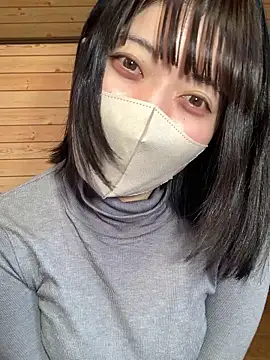 Snapshot of minami_room chatting on February 2, 12:09 am minami room online show from February 2, 12:09 am