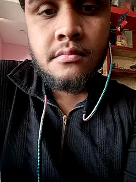 RaiStarrrr0-9 online show from January 13, 3:01 am