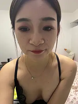 Snapshot of Xiaojuzi- chatting on May 28, 1:30 pm Xiaojuzi- online show from May 28, 1:30 pm
