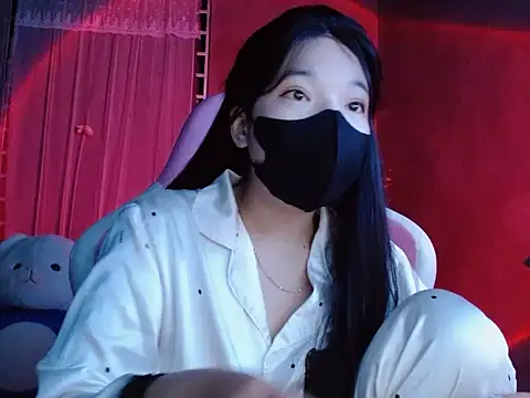 -Tamy- online show from February 1, 4:05 pm