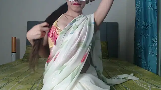 Hottie heer online show from April 27, 5:22 pm