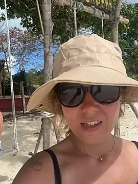 HOTLibertine online show from February 12, 3:23 am