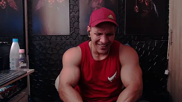 Snapshot of viktor_herrera chatting on February 26, 2:16 pm viktor herrera online show from February 26, 2:16 pm