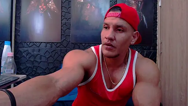 Snapshot of viktor_herrera chatting on March 6, 4:25 pm viktor herrera online show from March 6, 4:25 pm