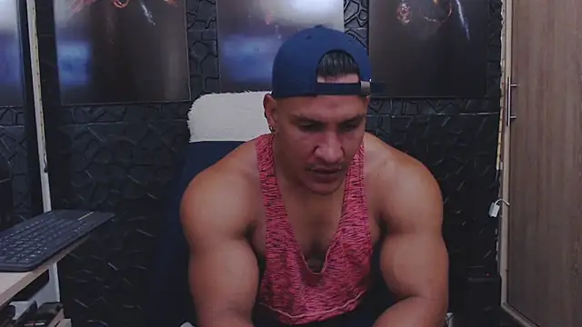 Snapshot of viktor_herrera chatting on May 16, 4:39 pm viktor herrera online show from May 16, 4:39 pm