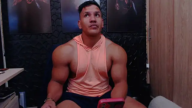viktor herrera online show from June 26, 1:37 pm