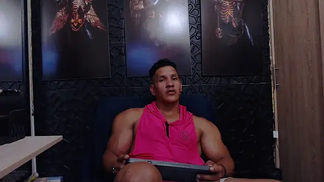 viktor herrera online show from July 3, 7:09 pm