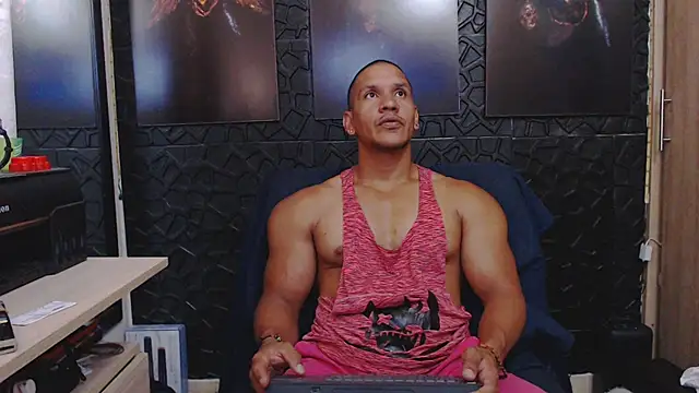 viktor herrera online show from July 16, 1:39 pm