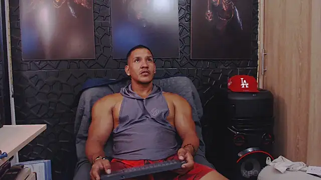 viktor herrera online show from July 31, 1:54 pm