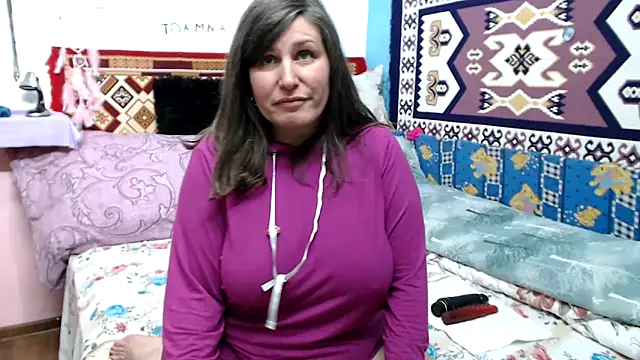 Snapshot of Adelinemilf chatting on March 7, 12:35 pm Adelinemilf online show from March 7, 12:35 pm