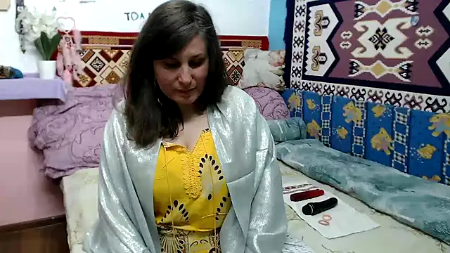 Snapshot of Adelinemilf chatting on April 14, 10:32 am Adelinemilf online show from April 14, 10:32 am
