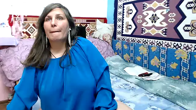 Snapshot of Adelinemilf chatting on June 13, 3:54 pm Adelinemilf online show from June 13, 3:54 pm