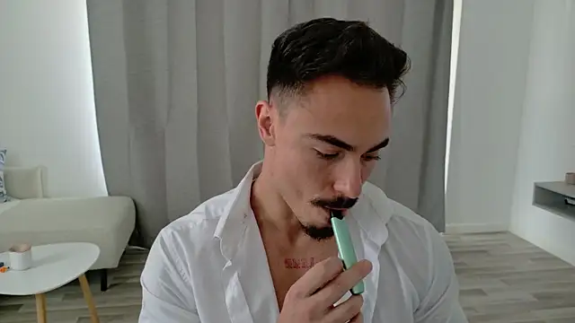 Master Lukas online show from May 7, 12:10 pm