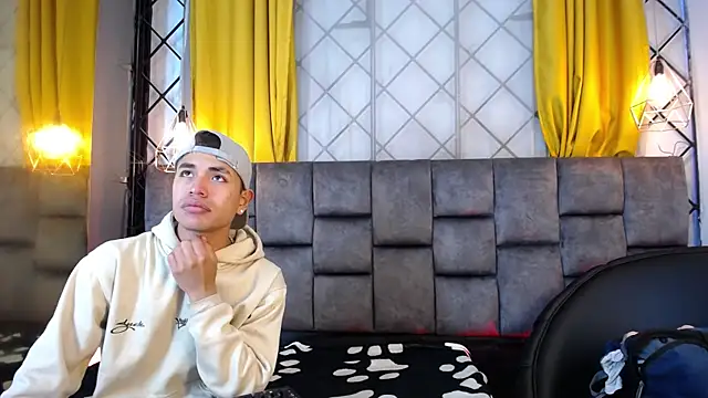 Maik Russo online show from February 4, 11:16 am