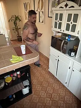 wolfbucker online show from March 27, 1:33 pm