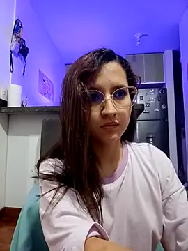 Snapshot of Sun_pussyhard chatting on January 17, 4:17 am Sun pussyhard online show from January 17, 4:17 am