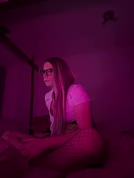 Snapshot of Sissy_celina1 chatting on March 6, 7:32 pm Sissy celina1 online show from March 6, 7:32 pm