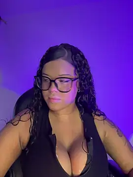 Snapshot of Antonella_03s chatting on April 1, 11:46 pm Antonella 03s online show from April 1, 11:46 pm